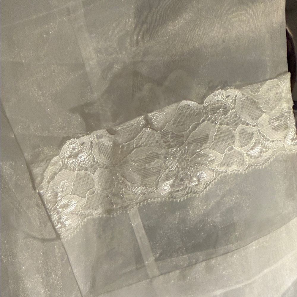 White House Black Market Sheer White Lace Blouse - Picture 4 of 4
